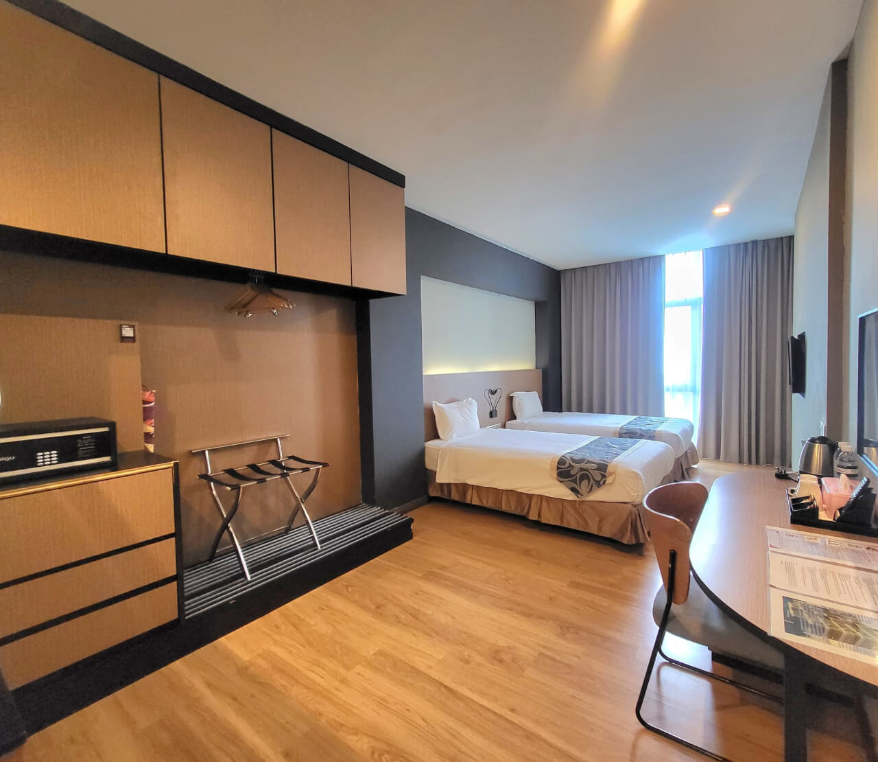 Superior Twin Room