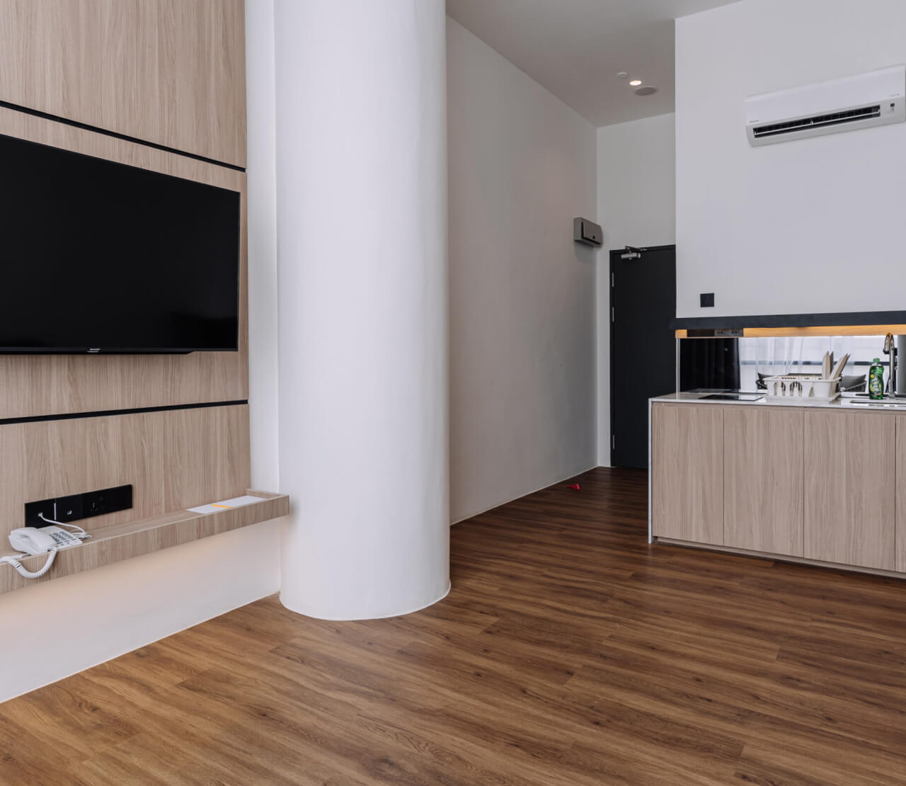 One-Bedroom Apartment