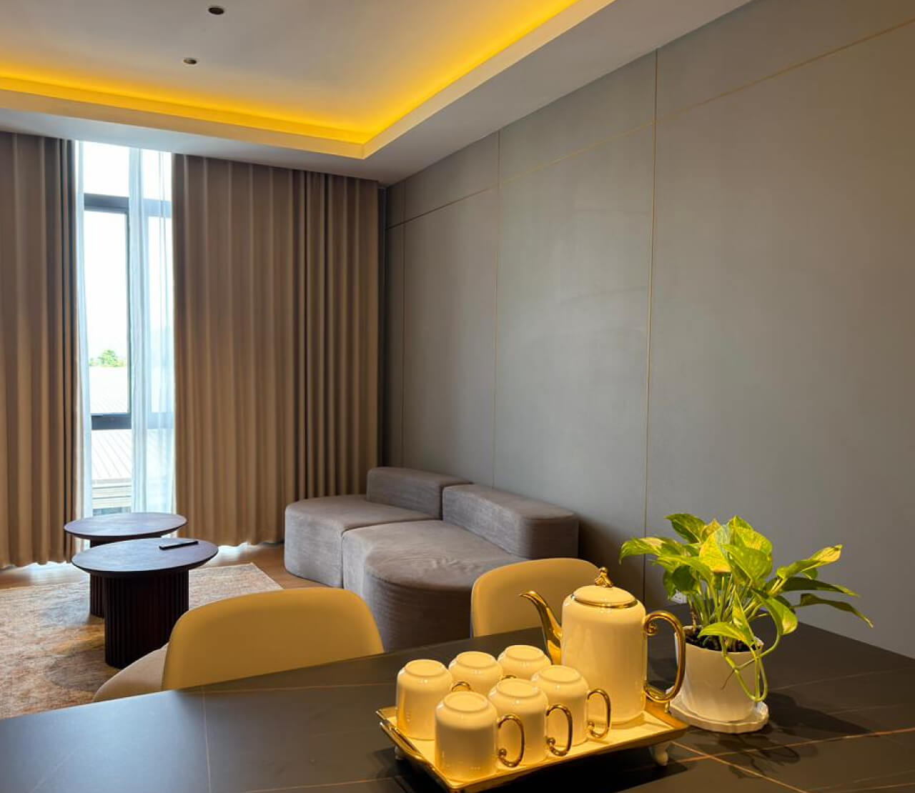 Bay Suite