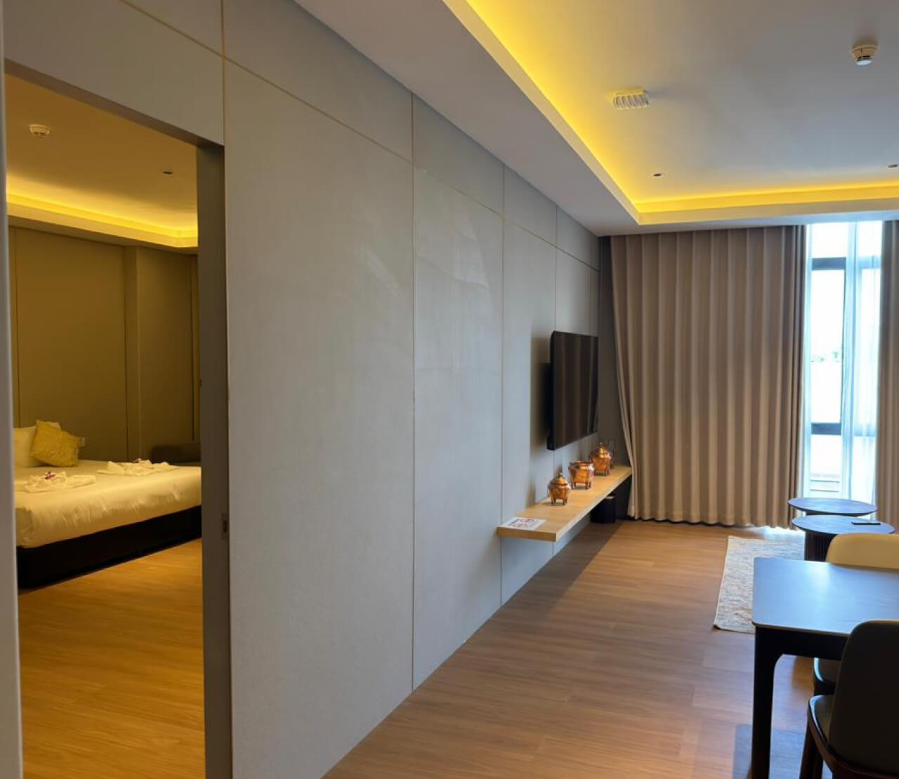 Bay Suite
