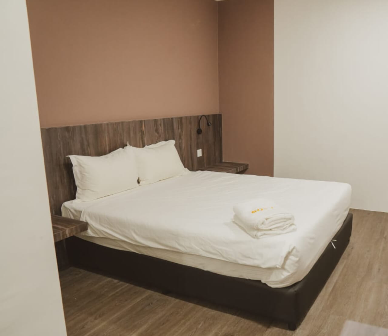 Standard Queen Block A (No Window)