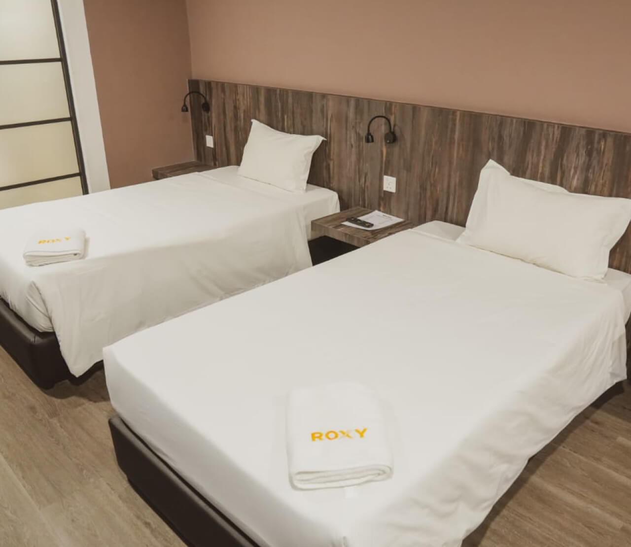 Standard Twin Block B (Window)